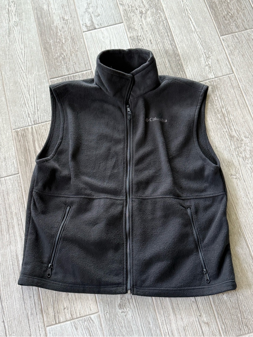 Columbia Men’s Black Fleece Vest - Full Zip Sleeveless size large